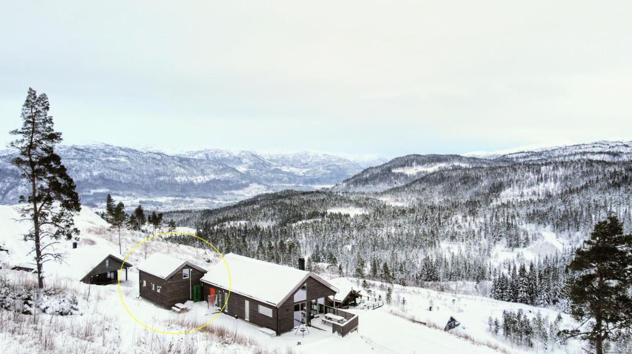 Tiny Mountain Cabin With A Panoramic View Giljane 外观 照片