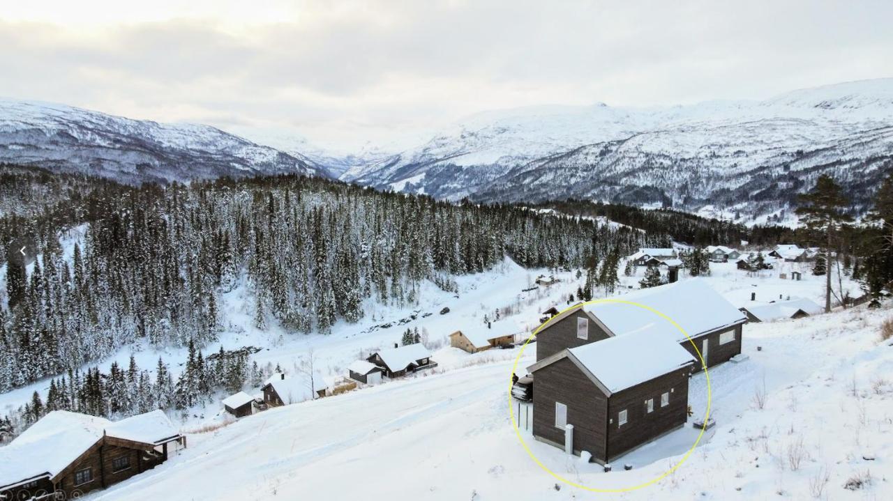 Tiny Mountain Cabin With A Panoramic View Giljane 外观 照片